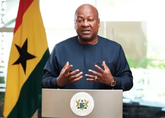 Mahama pledges better pensions as economy recovers