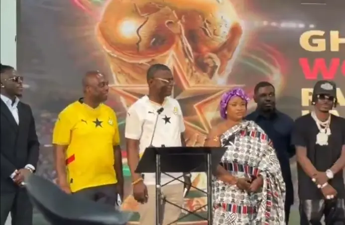 Shatta Wale, Stonebwoy share stage at World Cup raffle launch despite rivalry