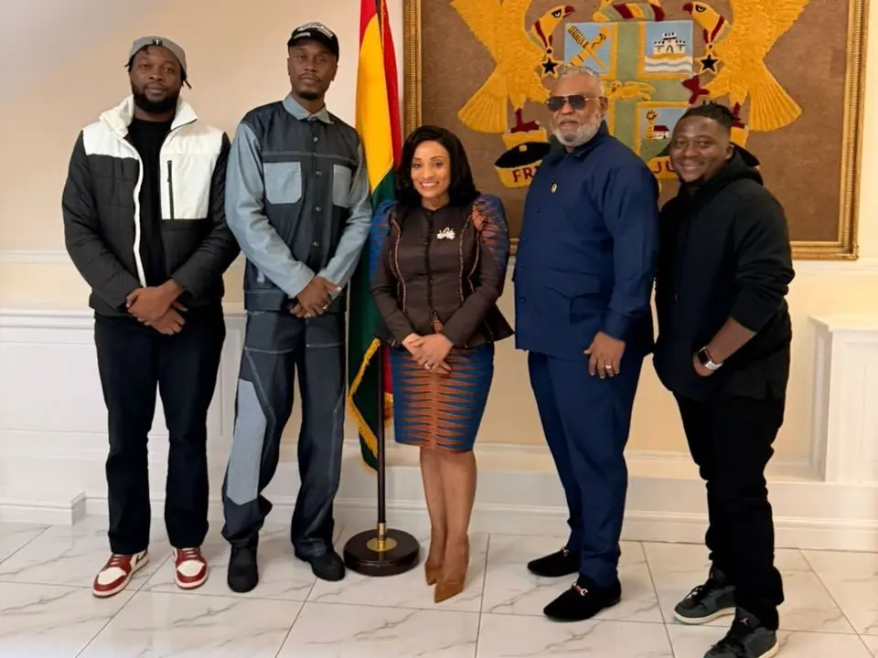 DJ Bridash meets Ghana High Commissioner in UK, set for London performance with E.L