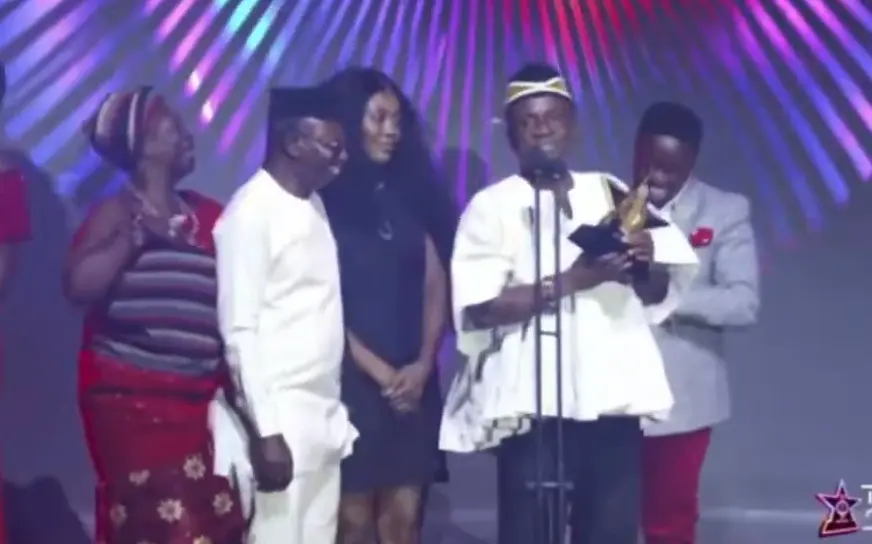 TGMA 27: Abusuapanin Tupac receives Lifetime Achievement Award for late Daddy Lumba [Video]