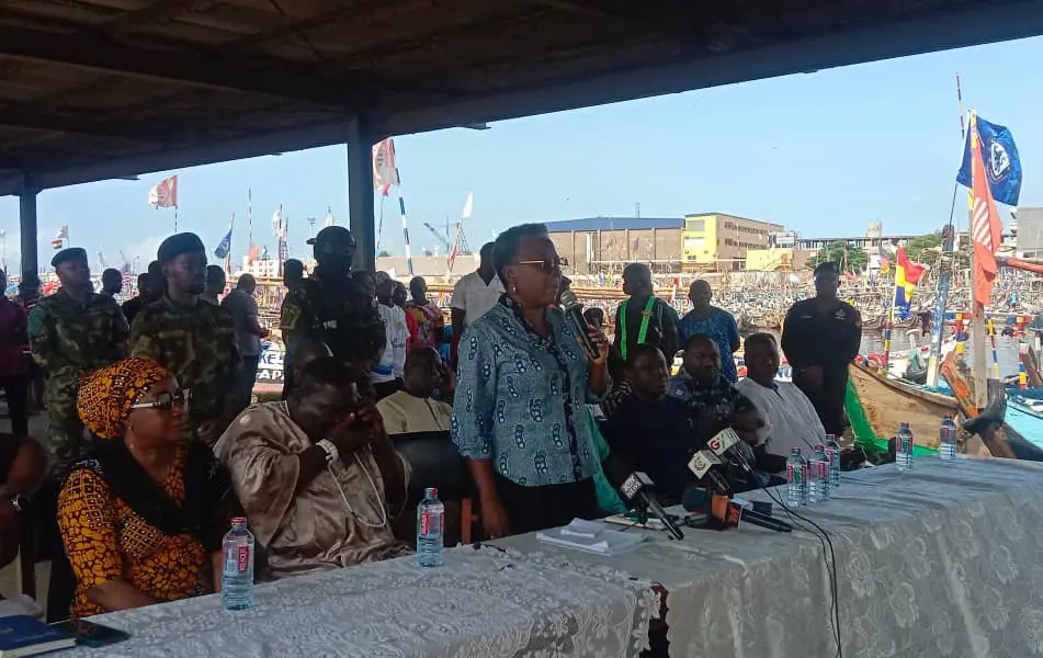 Fisheries Ministry exempts canoe fishers from closed season, introduces strict oversight measures