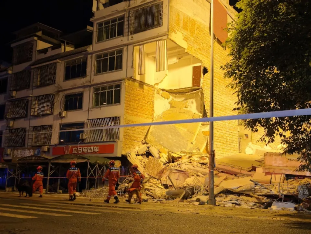 Earthquake hits southwest China; thousands evacuate, buildings collapse