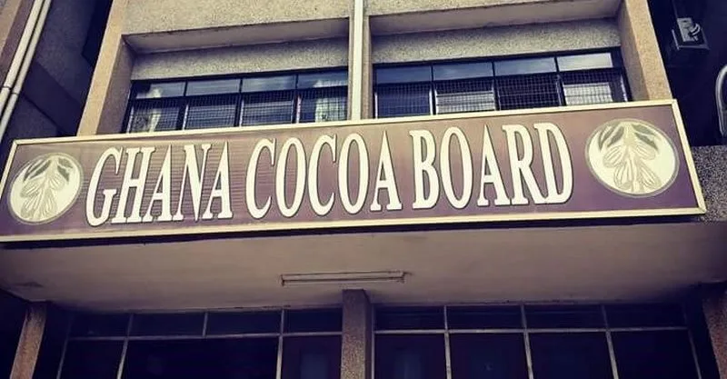 COCOBOD releases GH¢2.6 billion to LBCs to pay cocoa farmers