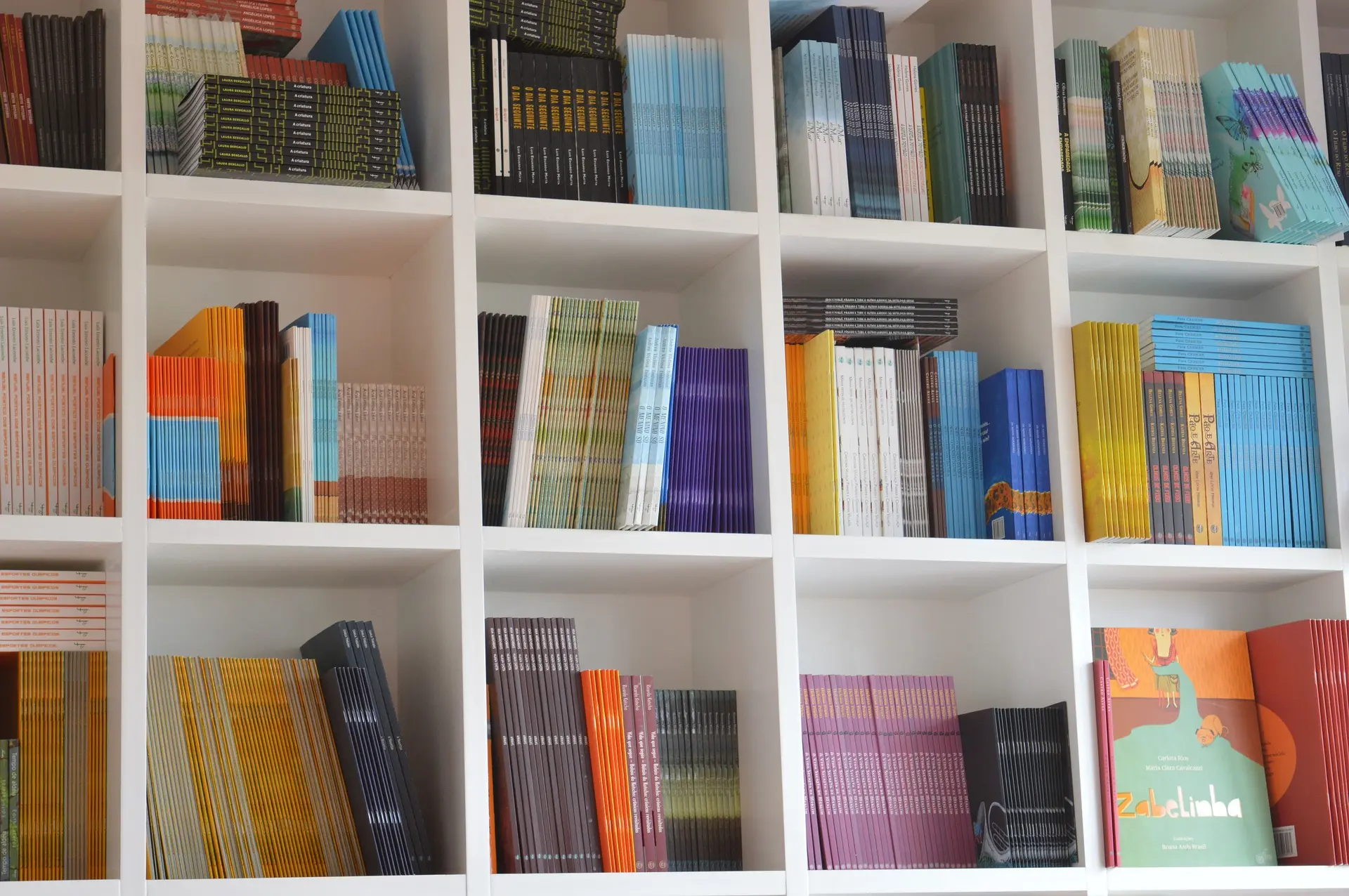 How to Plan a Successful Book Launch