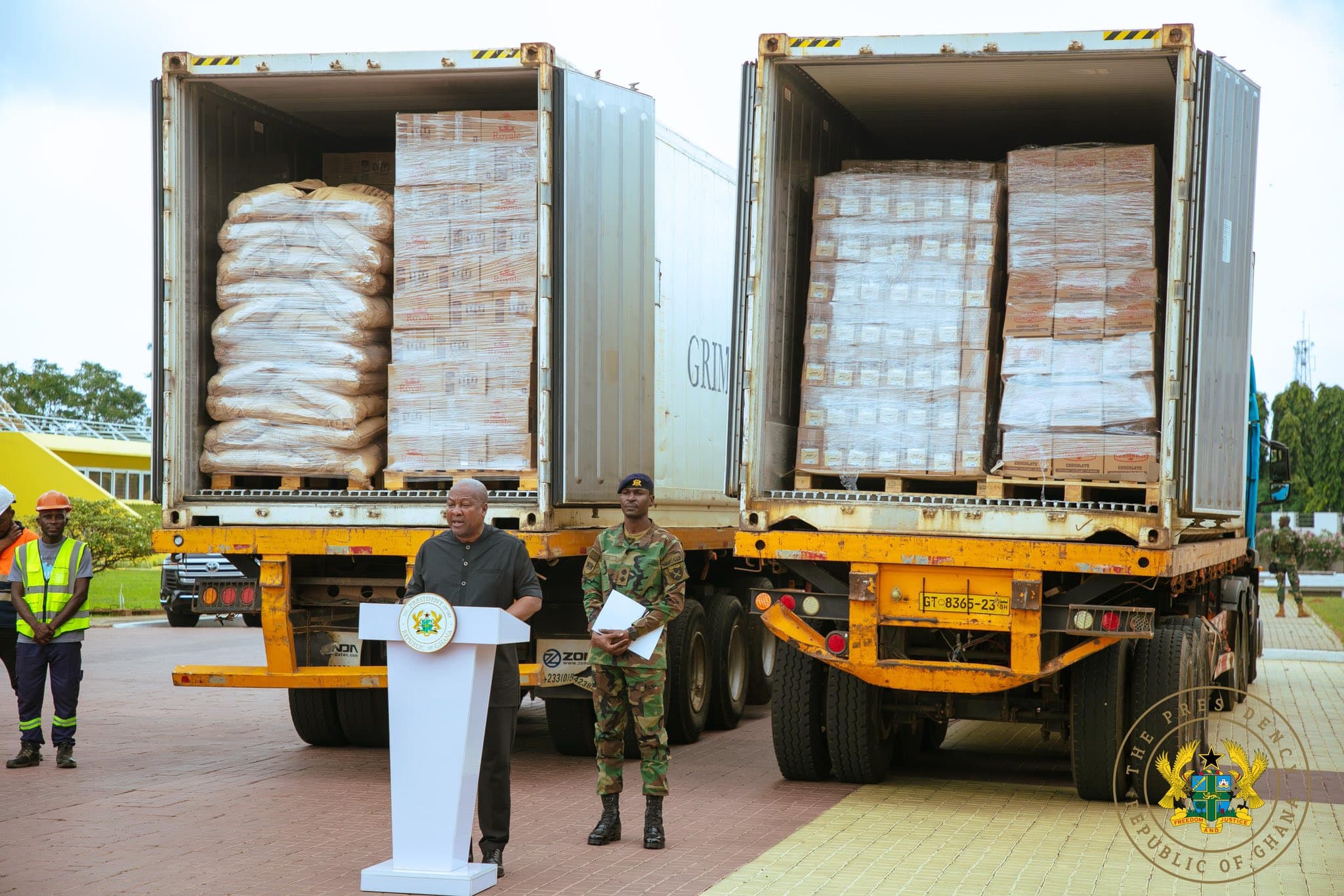 Ghana Donates 40 Metric Tons of Golden Tree Cocoa Products to Support Palestinians