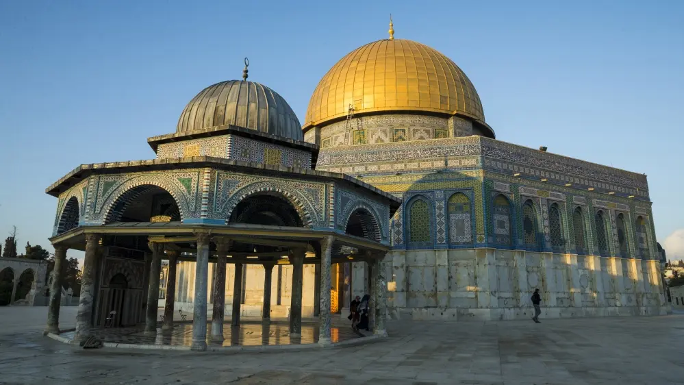 Al-Aqsa mosque, third holiest site in Islam, closes over virus concerns