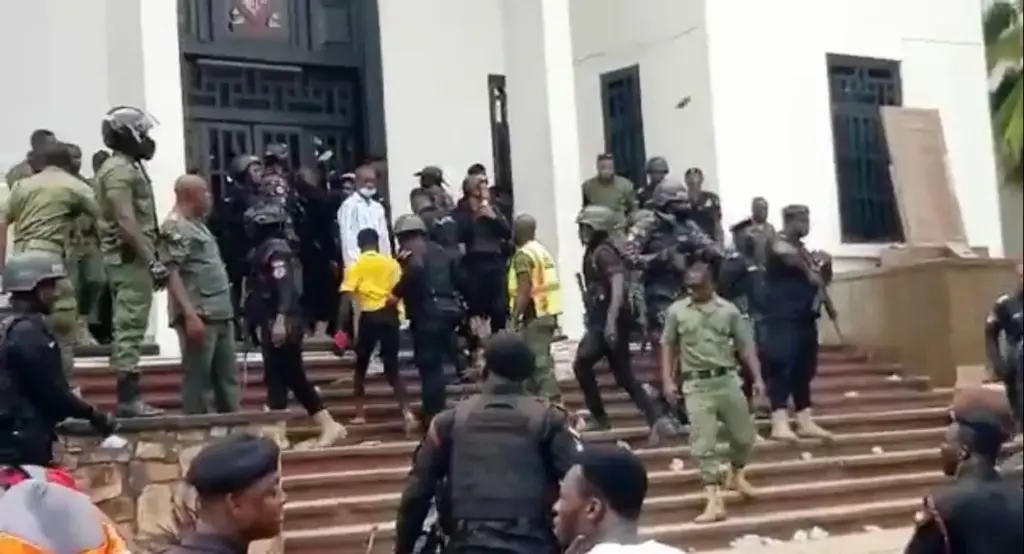 18 detained by police after disturbances on the University of Ghana campus