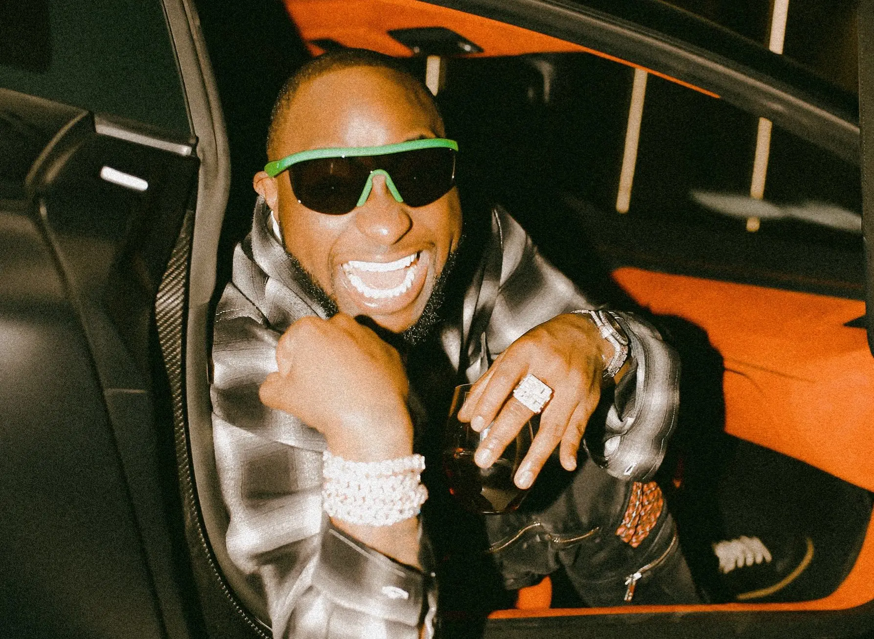 List of people who contributed to Davido’s ₦174 million birthday gift