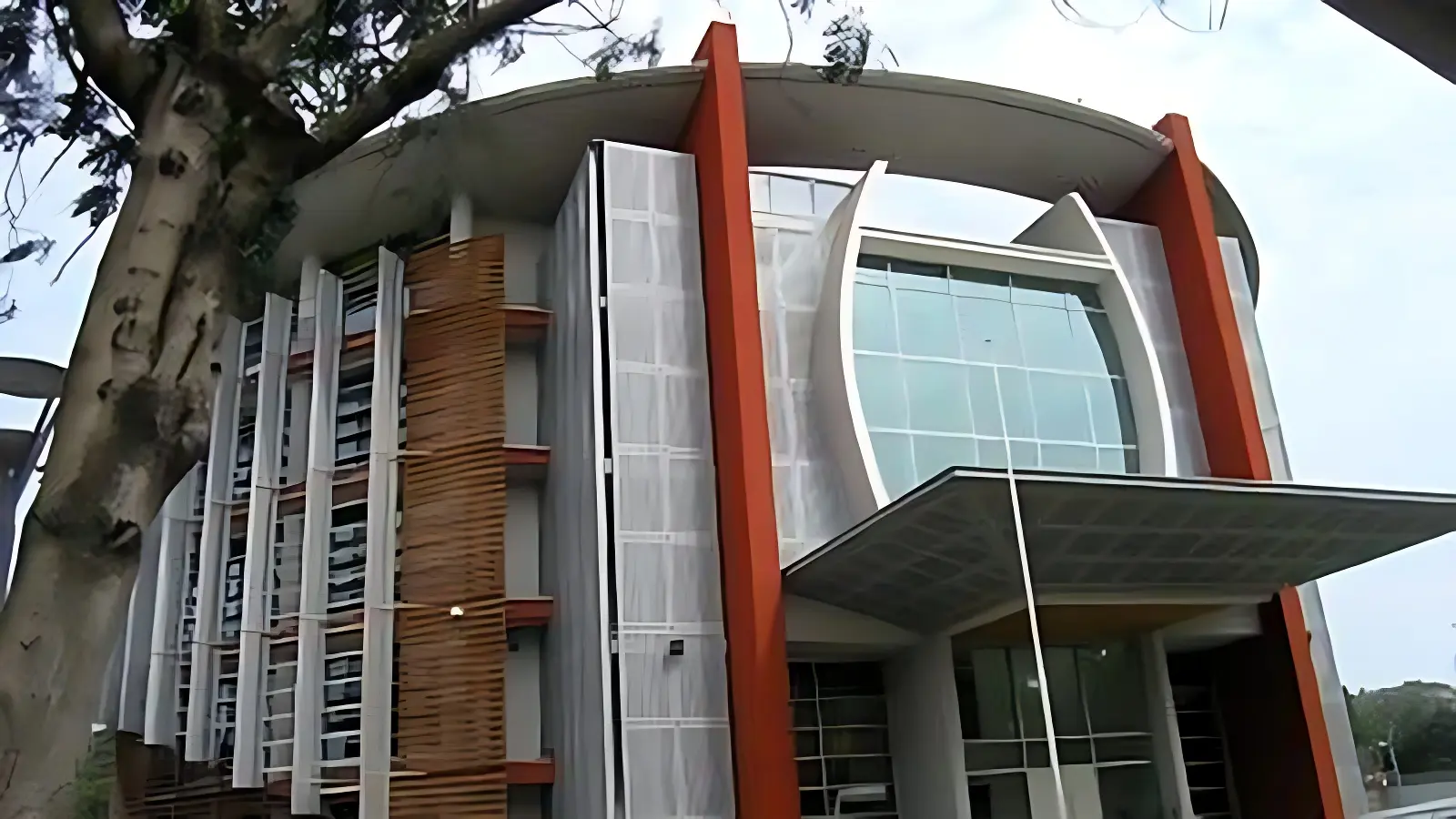Work with the World Bank: Ghana macro-monitoring and project support
