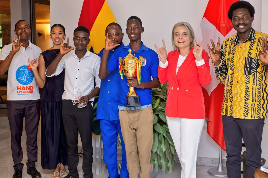 Swiss Ambassador Meets with DEAF CAN TALK Innovators