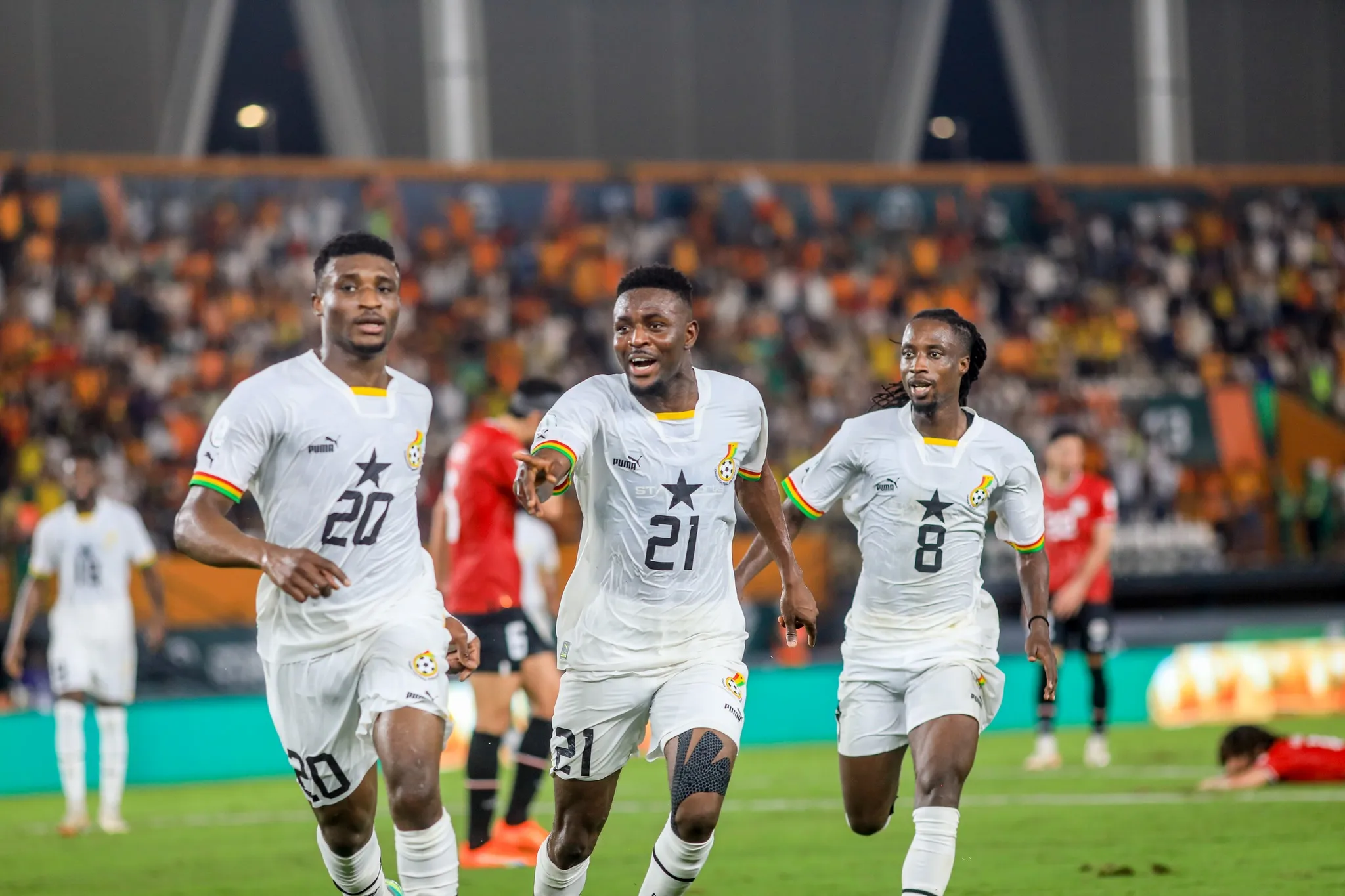 Outpouring of Frustration: Fans Express Discontent with Inaki Williams and Bukari